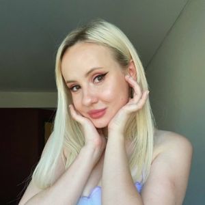AllMyLinks profile picture for @liane