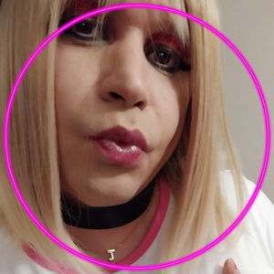 AllMyLinks profile picture for @juliette